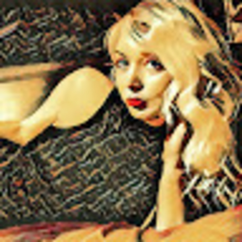 Meet your Posher, Cassandra